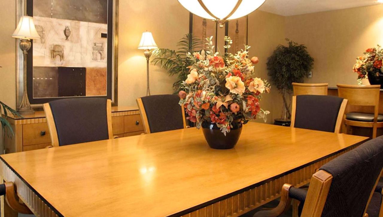 Magnuson Grand & Conference Center Somerset-Bridgewater Luaran gambar